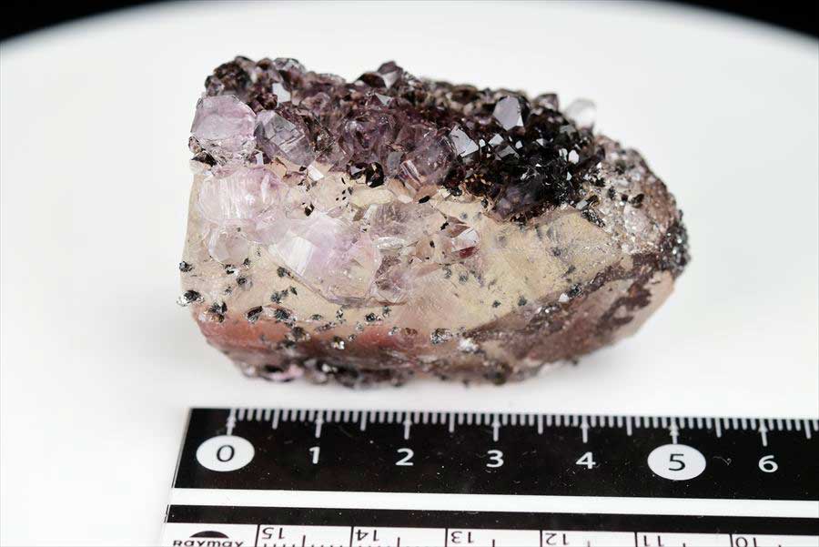 カルサイト 蛍光 ブラックアメジスト calcite covered amethyst アメジストコーティング 方解石 紫水晶 蛍光鉱物 ウルグアイ産