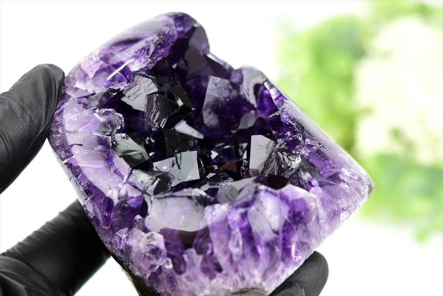 アメジスト　紫水晶　クラスター　原石　ウルグアイ産アメジスト　アルティガス　Artigas Uruguay　インテリア　浄化　置物　カットベース　天然石　パワーストーン