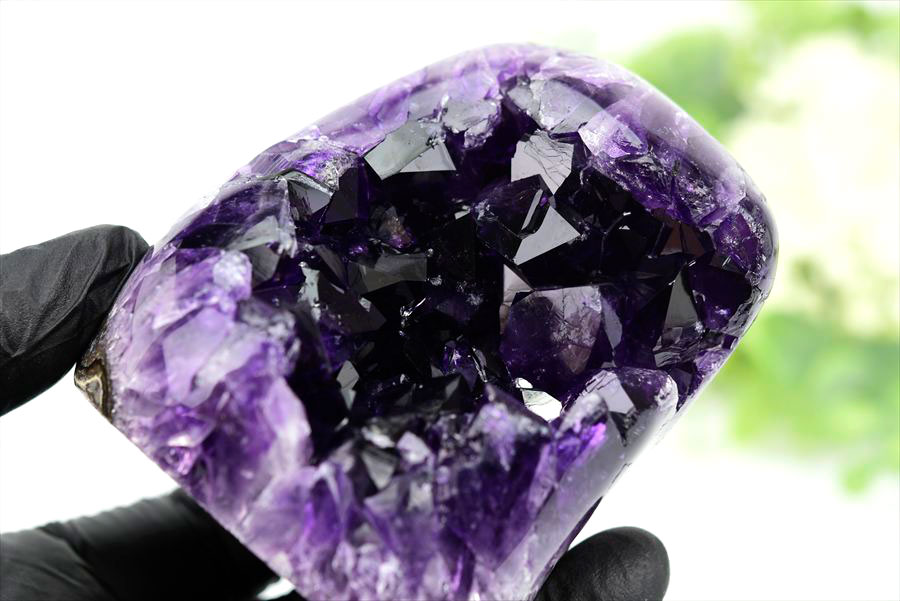 アメジスト　紫水晶　クラスター　原石　ウルグアイ産アメジスト　アルティガス　Artigas Uruguay　インテリア　浄化　置物　カットベース　天然石　パワーストーン