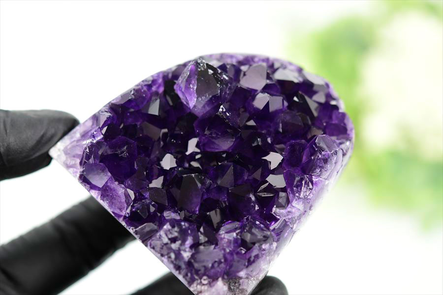 アメジスト　紫水晶　クラスター　原石　ウルグアイ産アメジスト　アルティガス　Artigas Uruguay　インテリア　浄化　置物　カットベース　天然石　パワーストーン