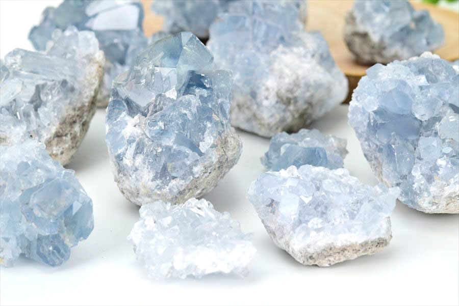 マダガスカル産 セレスタイト celestite 天青石 クラスター 原石 浄化 置物 天然石 パワーストーン