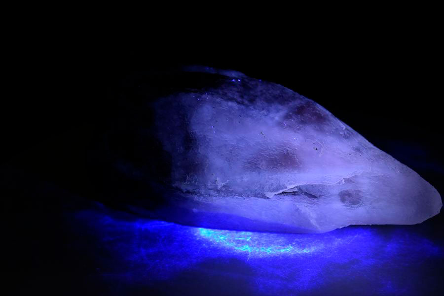 カルサイト 蛍光 ブラックアメジスト calcite covered amethyst アメジストコーティング 方解石 紫水晶 蛍光鉱物 ウルグアイ産