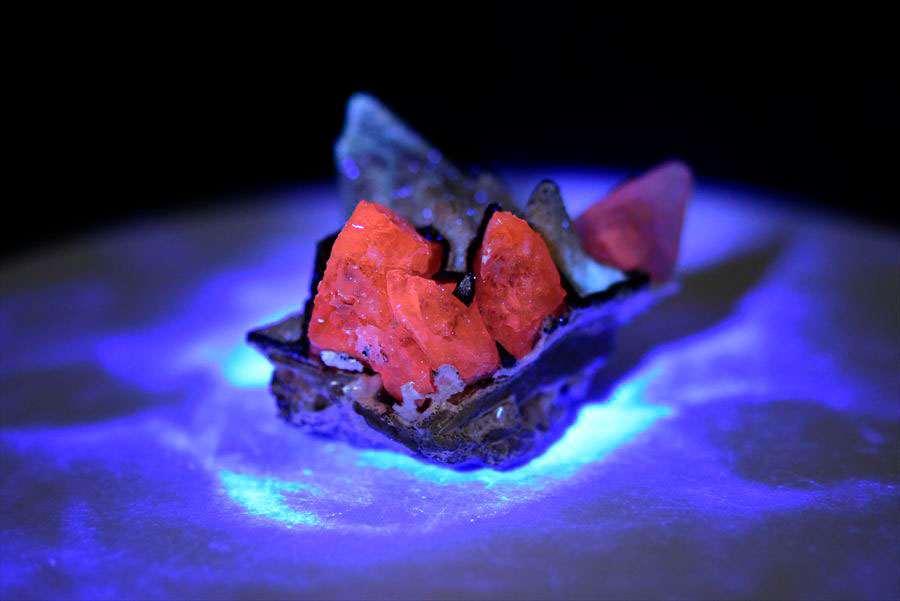 カルサイト 蛍光 Calcite 方解石 紫水晶 蛍光鉱物 ウルグアイ産