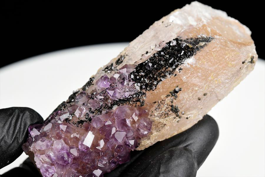 カルサイト 蛍光 ブラックアメジスト calcite covered amethyst アメジストコーティング 方解石 紫水晶 蛍光鉱物 ウルグアイ産
