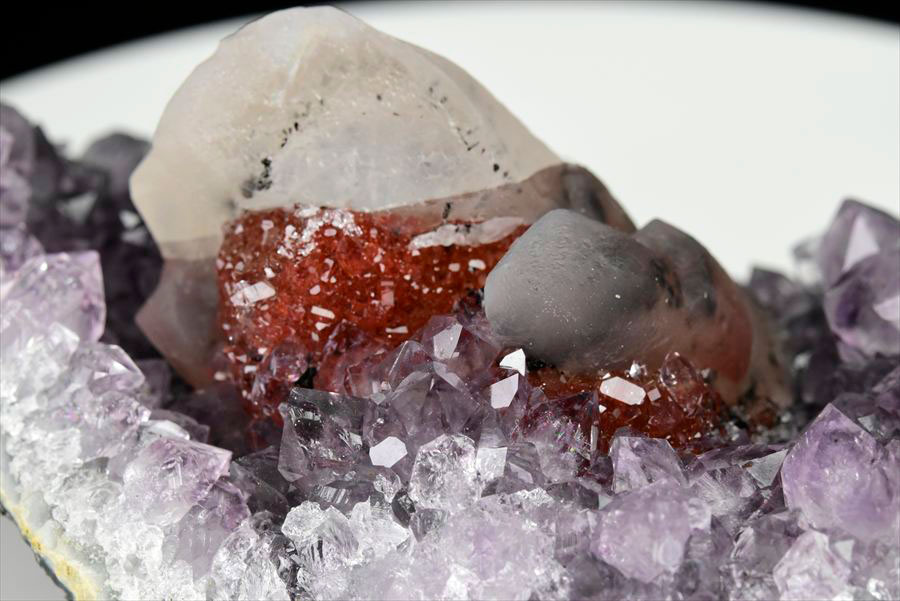 カルサイト 蛍光 ブラックアメジスト calcite covered amethyst アメジストコーティング 方解石 紫水晶 蛍光鉱物 ウルグアイ産