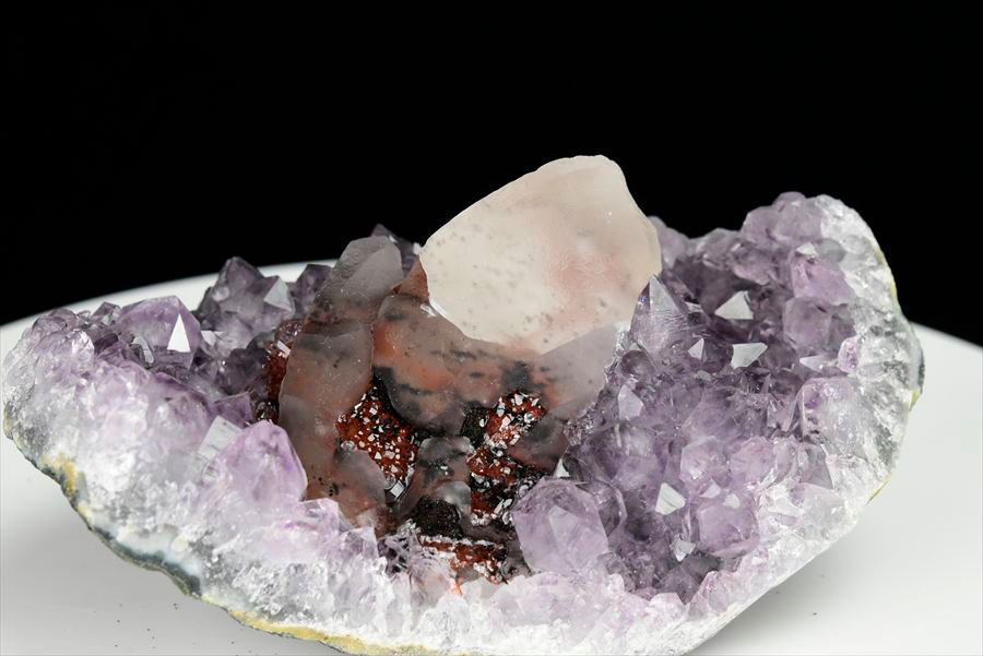 カルサイト 蛍光 ブラックアメジスト calcite covered amethyst アメジストコーティング 方解石 紫水晶 蛍光鉱物 ウルグアイ産
