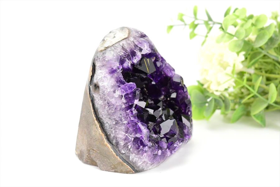 アメジスト　紫水晶　クラスター　原石　ウルグアイ産アメジスト　アルティガス　Artigas Uruguay　インテリア　浄化　置物　カットベース　天然石　パワーストーン