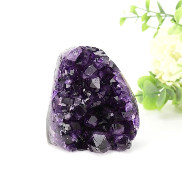 アメジスト　紫水晶　クラスター　原石　ウルグアイ産アメジスト　アルティガス　Artigas Uruguay　インテリア　浄化　置物　カットベース　天然石　パワーストーン