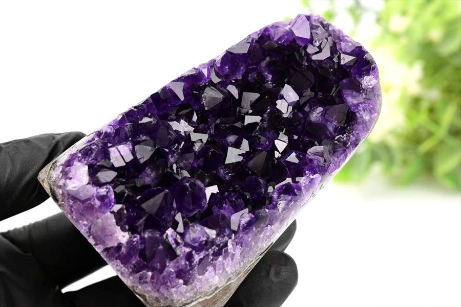 アメジスト　紫水晶　クラスター　原石　ウルグアイ産アメジスト　アルティガス　Artigas Uruguay　インテリア　浄化　置物　カットベース　天然石　パワーストーン