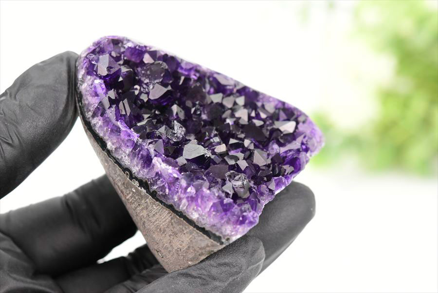 アメジスト　紫水晶　クラスター　原石　ウルグアイ産アメジスト　アルティガス　Artigas Uruguay　インテリア　浄化　置物　カットベース　天然石　パワーストーン