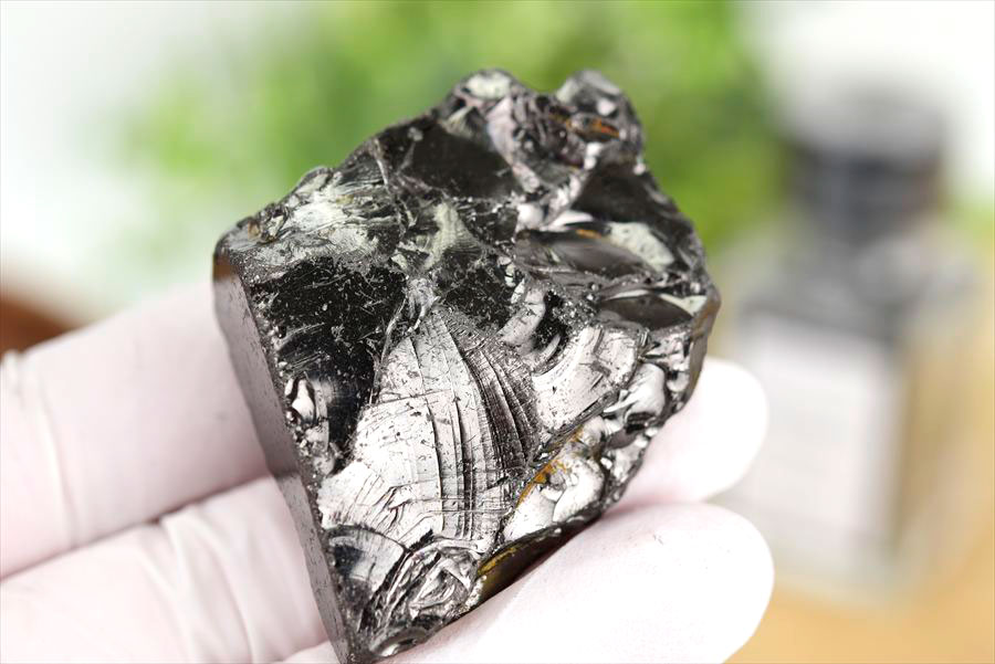 シュンガイト　エリートシュンガイト　ノーブルシュンガイト　シルバーシュンガイト　noble shungite　原石　電磁波　デトックス　浄化　天然石　パワーストーン