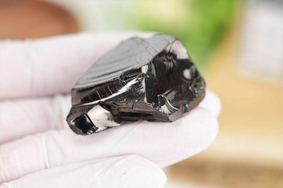 シュンガイト　エリートシュンガイト　ノーブルシュンガイト　シルバーシュンガイト　noble shungite　原石　電磁波　デトックス　浄化　天然石　パワーストーン