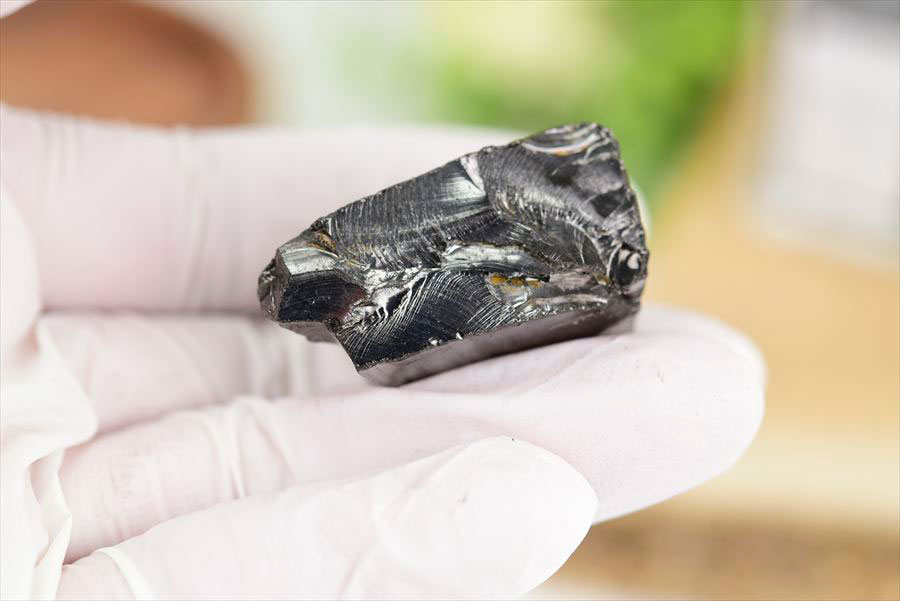 シュンガイト　エリートシュンガイト　ノーブルシュンガイト　シルバーシュンガイト　noble shungite　原石　電磁波　デトックス　浄化　天然石　パワーストーン