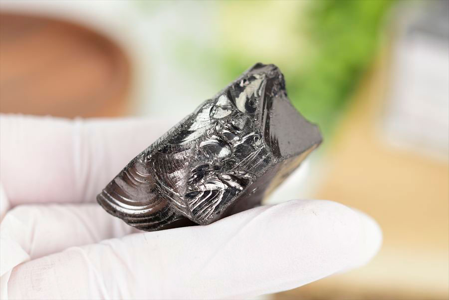 シュンガイト　エリートシュンガイト　ノーブルシュンガイト　シルバーシュンガイト　noble shungite　原石　電磁波　デトックス　浄化　天然石　パワーストーン