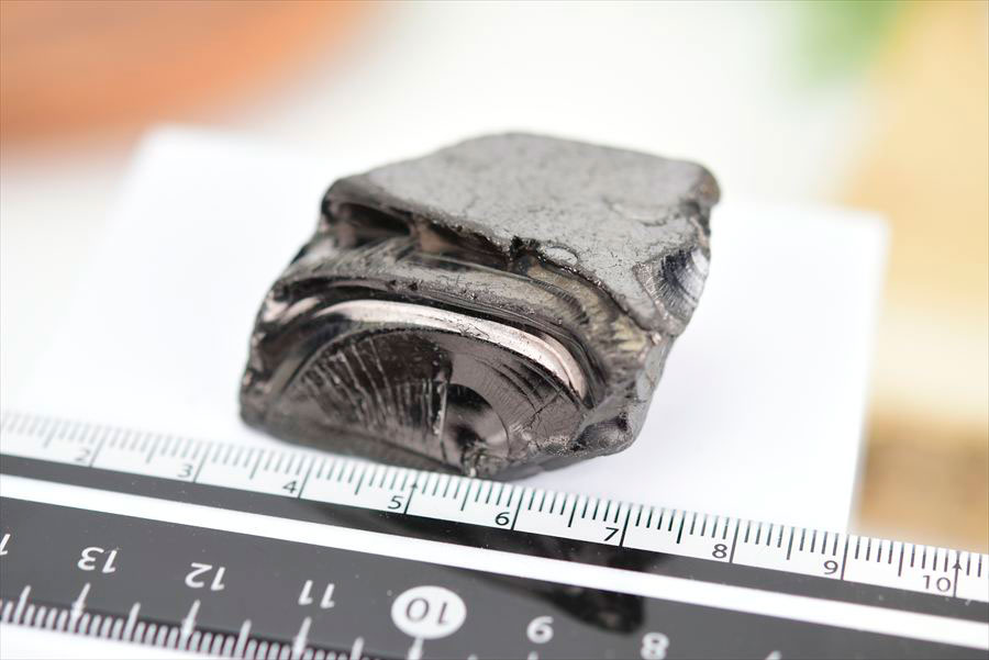 シュンガイト　エリートシュンガイト　ノーブルシュンガイト　シルバーシュンガイト　noble shungite　原石　電磁波　デトックス　浄化　天然石　パワーストーン