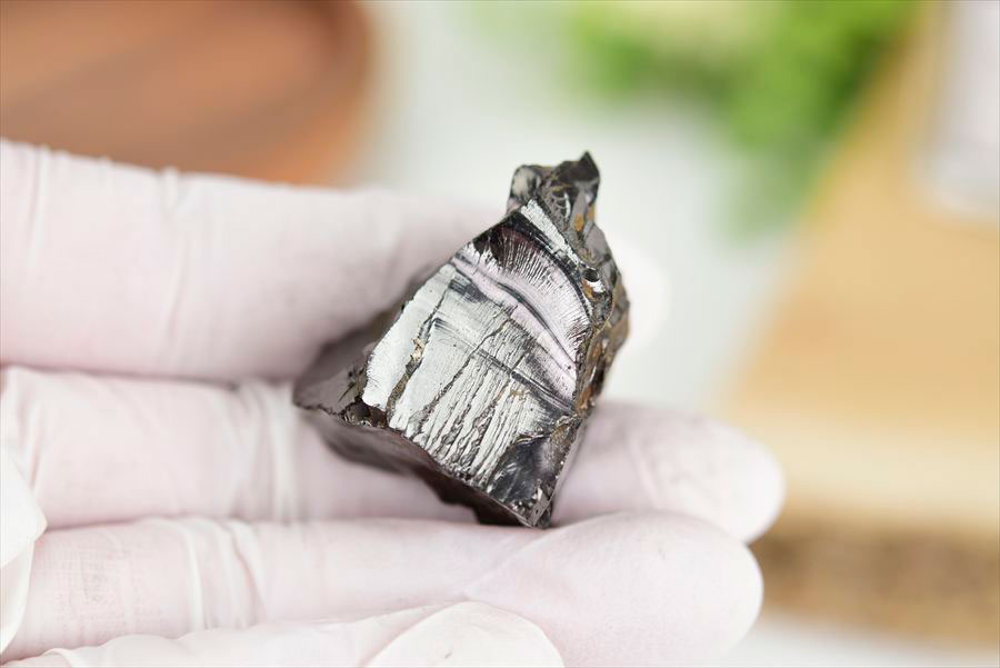 シュンガイト　エリートシュンガイト　ノーブルシュンガイト　シルバーシュンガイト　noble shungite　原石　電磁波　デトックス　浄化　天然石　パワーストーン