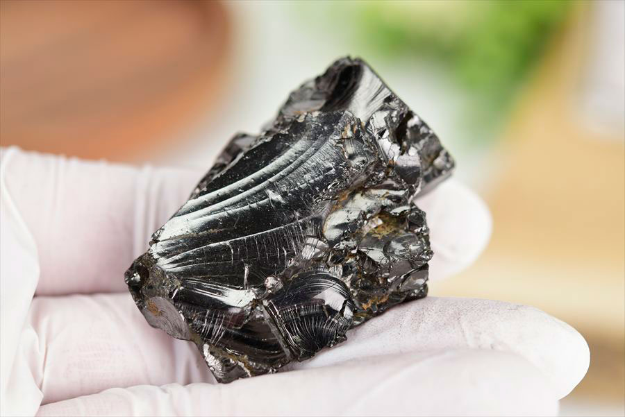 シュンガイト　エリートシュンガイト　ノーブルシュンガイト　シルバーシュンガイト　noble shungite　原石　電磁波　デトックス　浄化　天然石　パワーストーン