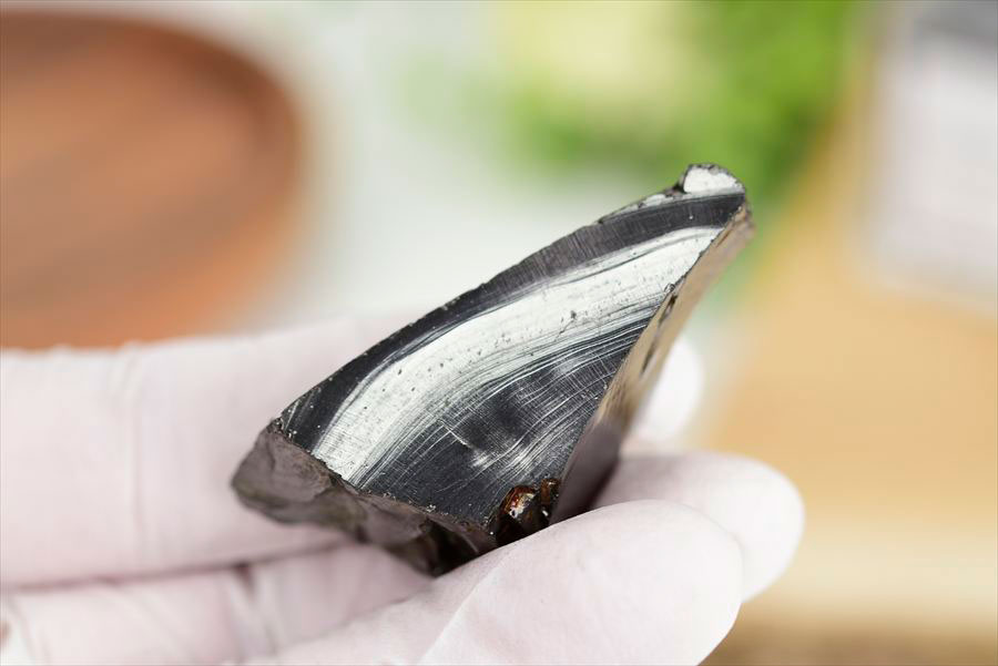 シュンガイト　エリートシュンガイト　ノーブルシュンガイト　シルバーシュンガイト　noble shungite　原石　電磁波　デトックス　浄化　天然石　パワーストーン