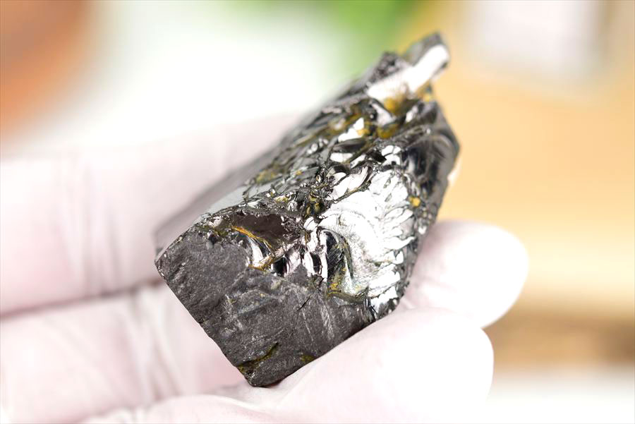 シュンガイト　エリートシュンガイト　ノーブルシュンガイト　シルバーシュンガイト　noble shungite　原石　電磁波　デトックス　浄化　天然石　パワーストーン