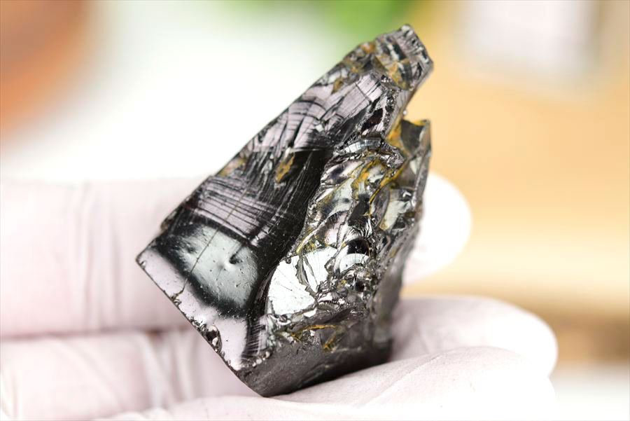 シュンガイト　エリートシュンガイト　ノーブルシュンガイト　シルバーシュンガイト　noble shungite　原石　電磁波　デトックス　浄化　天然石　パワーストーン