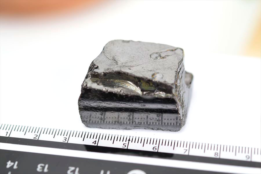 シュンガイト　エリートシュンガイト　ノーブルシュンガイト　シルバーシュンガイト　noble shungite　原石　電磁波　デトックス　浄化　天然石　パワーストーン