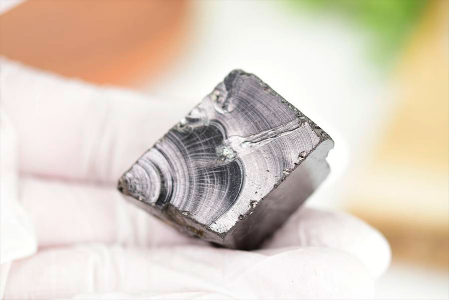 シュンガイト　エリートシュンガイト　ノーブルシュンガイト　シルバーシュンガイト　noble shungite　原石　電磁波　デトックス　浄化　天然石　パワーストーン