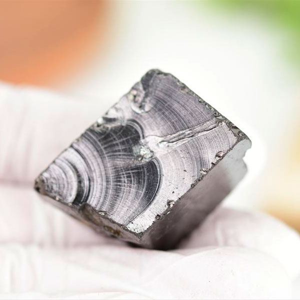 シュンガイト　エリートシュンガイト　ノーブルシュンガイト　シルバーシュンガイト　noble shungite　原石　電磁波　デトックス　浄化　天然石　パワーストーン