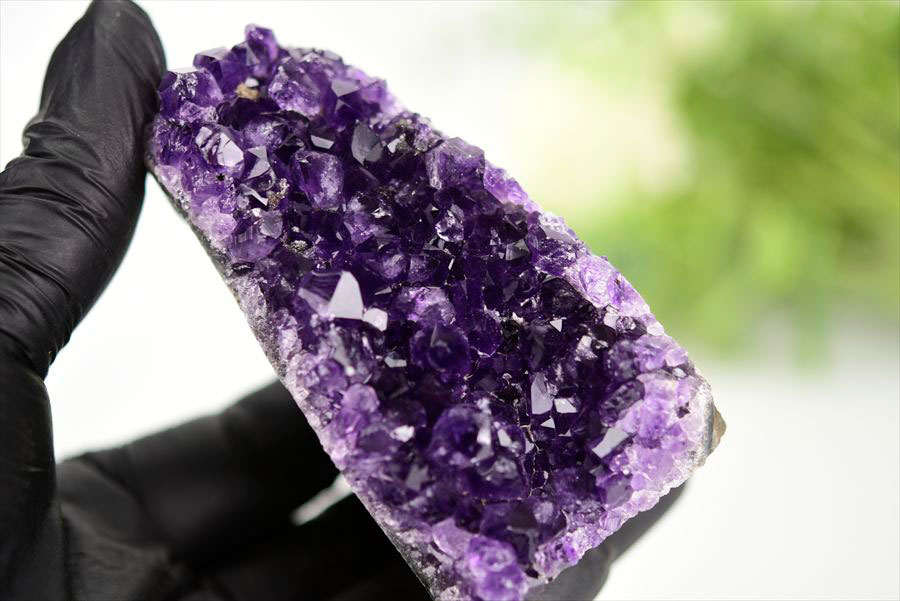 アメジスト　紫水晶　クラスター　原石　ウルグアイ産アメジスト　アルティガス　Artigas Uruguay　インテリア　浄化　置物　カットベース　天然石　パワーストーン