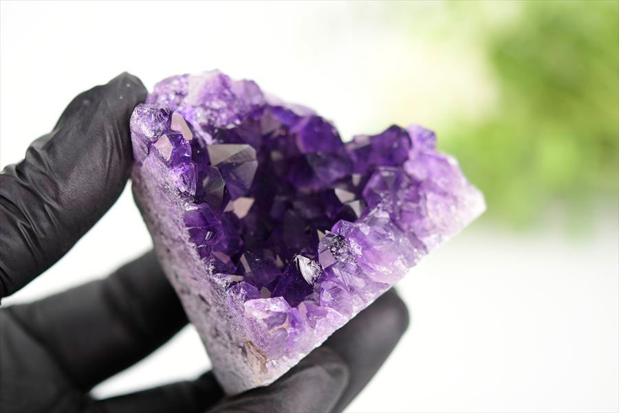 アメジスト　紫水晶　クラスター　原石　ウルグアイ産アメジスト　アルティガス　Artigas Uruguay　インテリア　浄化　置物　カットベース　天然石　パワーストーン