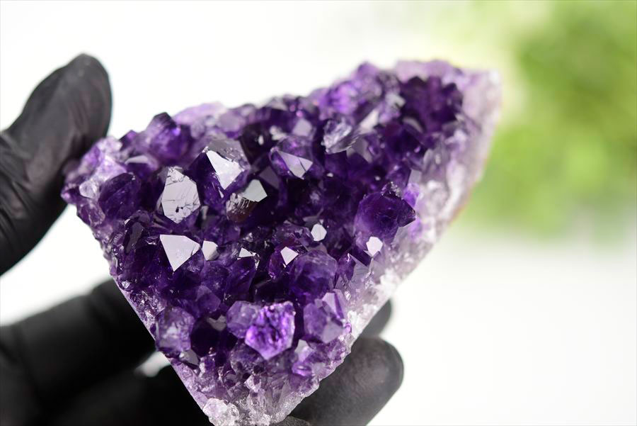 アメジスト　紫水晶　クラスター　原石　ウルグアイ産アメジスト　アルティガス　Artigas Uruguay　インテリア　浄化　置物　カットベース　天然石　パワーストーン