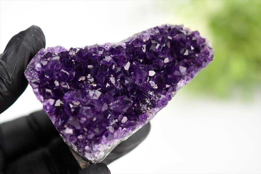 アメジスト　紫水晶　クラスター　原石　ウルグアイ産アメジスト　アルティガス　Artigas Uruguay　インテリア　浄化　置物　カットベース　天然石　パワーストーン