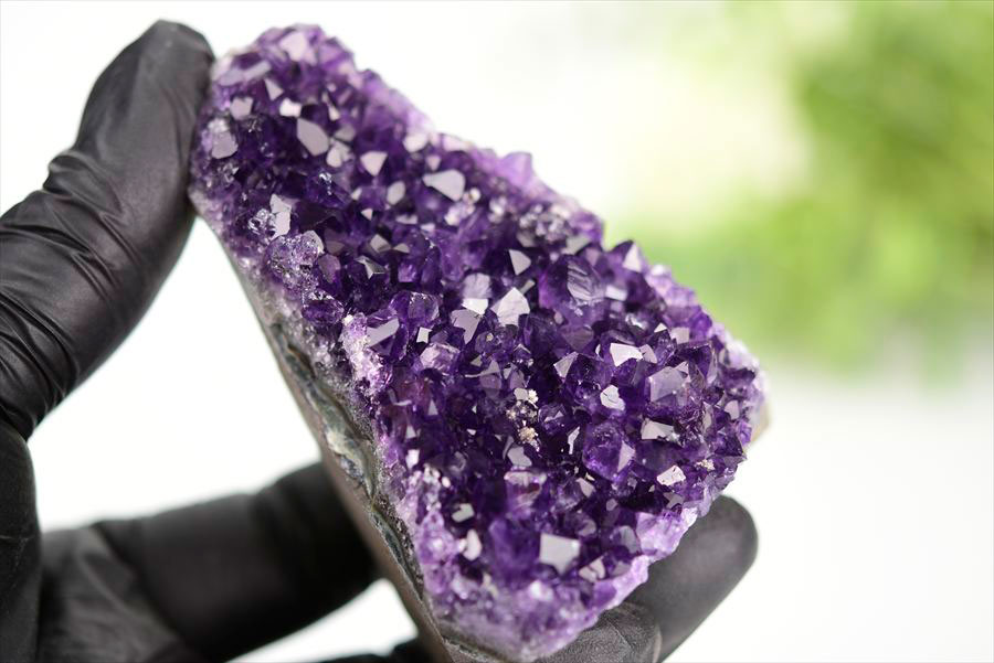 アメジスト　紫水晶　クラスター　原石　ウルグアイ産アメジスト　アルティガス　Artigas Uruguay　インテリア　浄化　置物　カットベース　天然石　パワーストーン