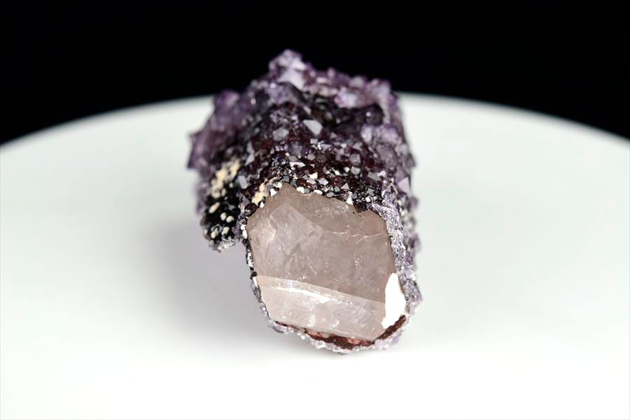 カルサイト 蛍光 ブラックアメジスト calcite covered amethyst アメジストコーティング 方解石 紫水晶 蛍光鉱物 ウルグアイ産