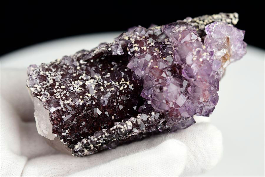 カルサイト 蛍光 ブラックアメジスト calcite covered amethyst アメジストコーティング 方解石 紫水晶 蛍光鉱物 ウルグアイ産