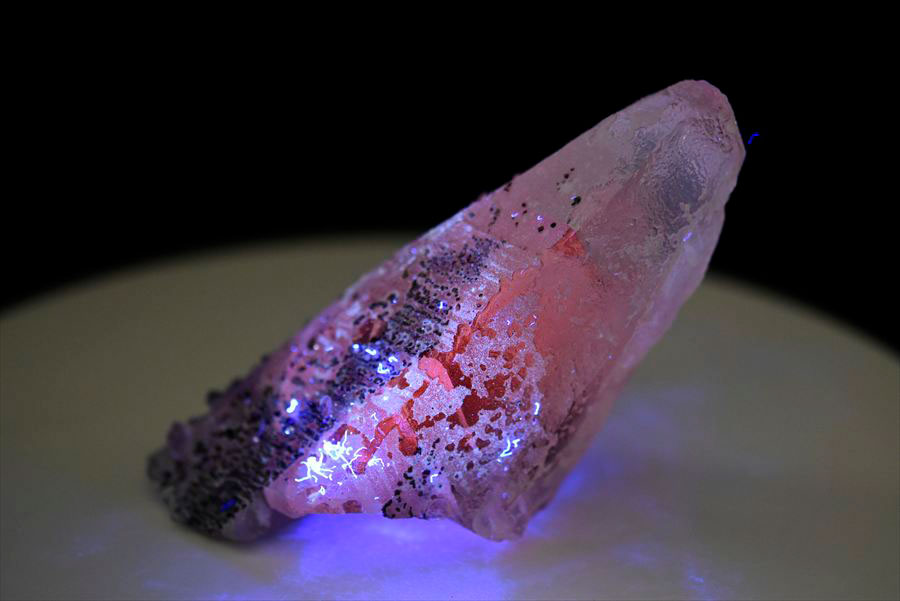 カルサイト 蛍光 アメジスト calcite amethyst ゲーサイト 方解石 紫水晶 蛍光鉱物 ウルグアイ産