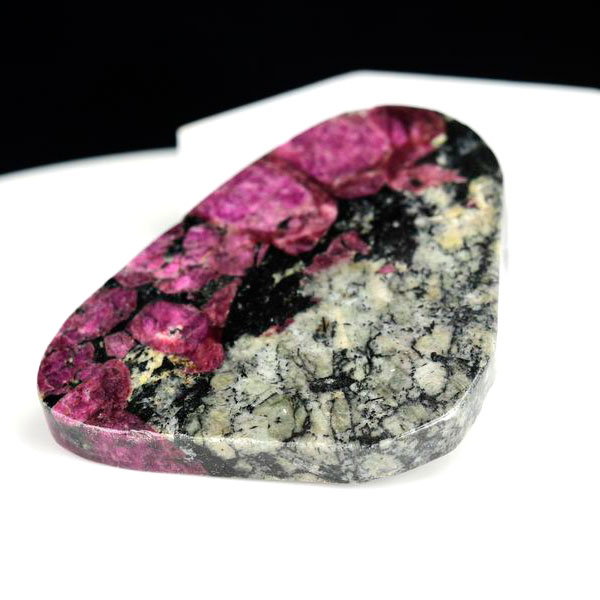ロシア産　ユーディアライト　ユージアル石　Eudialyte　丸玉　置物　スフィア　天然石　パワーストーン