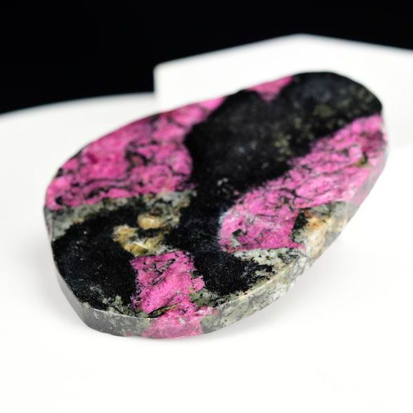 ロシア産　ユーディアライト　ユージアル石　Eudialyte　丸玉　置物　スフィア　天然石　パワーストーン