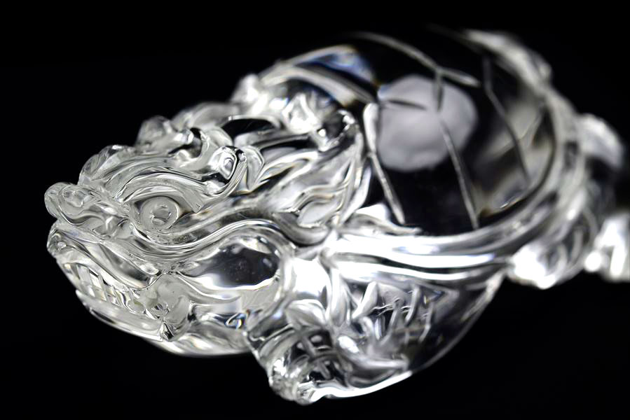 龍亀（ロングイ）天然水晶【約214.3g】 最上級の透明度 正財運を高める 風水置物｜水晶置物