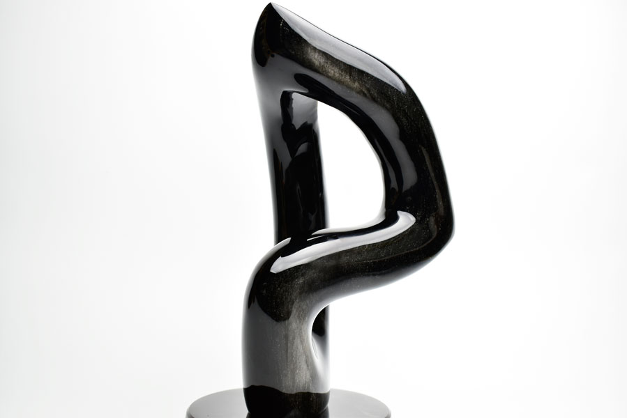 最高級品 特性を活かした曲線美 シルバーオブシディアン 置物 オブジェ メキシコ産 約34g 手作業によるアート作品 一点物 インテリア 黒曜石 ポリッシュ アーティスティックオブジェ D Up Stone Onbir