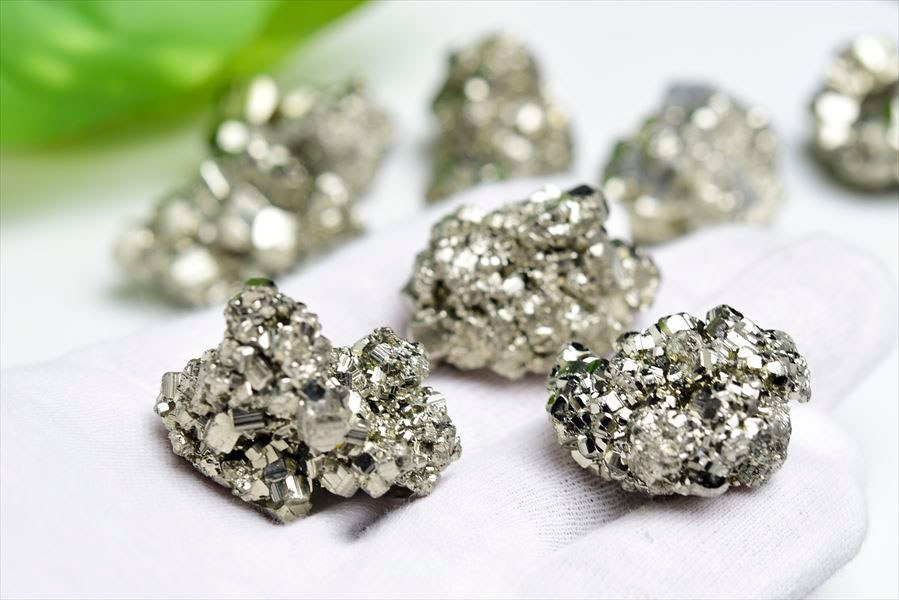 ペルー産　ワンサラ　パイライト　原石　クラスター　黄鉄鉱　Huanzala Huallanca Pyrite　天然石　パワーストーン