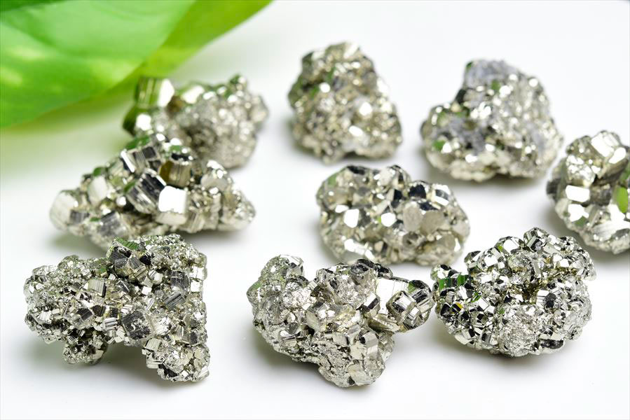 ペルー産　ワンサラ　パイライト　原石　クラスター　黄鉄鉱　Huanzala Huallanca Pyrite　天然石　パワーストーン