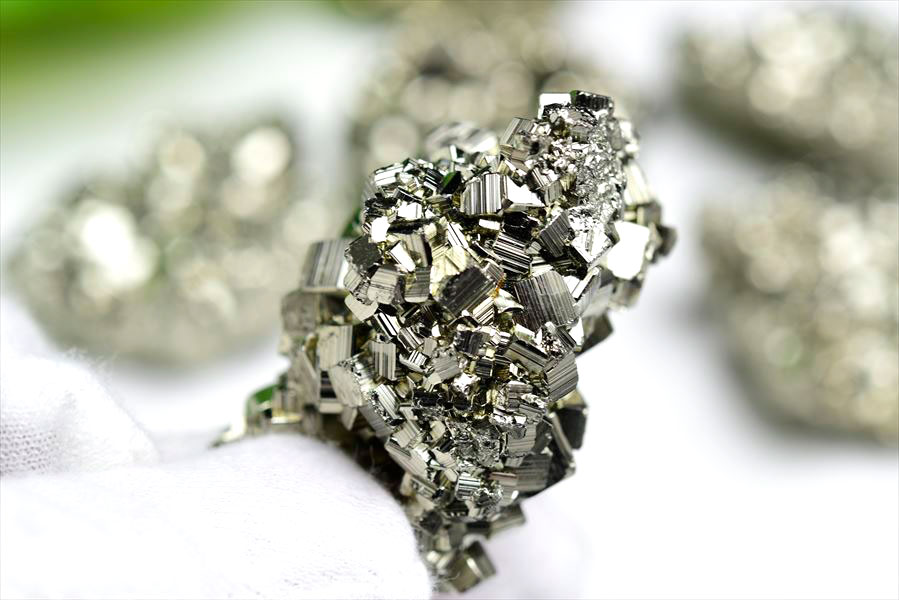 ペルー産　ワンサラ　パイライト　原石　クラスター　黄鉄鉱　Huanzala Huallanca Pyrite　天然石　パワーストーン