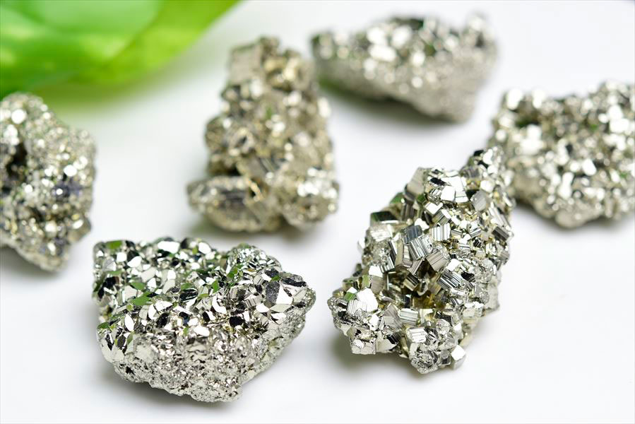 ペルー産　ワンサラ　パイライト　原石　クラスター　黄鉄鉱　Huanzala Huallanca Pyrite　天然石　パワーストーン