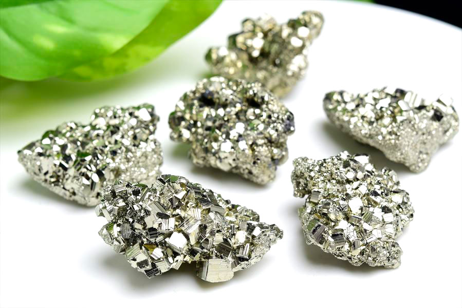 ペルー産　ワンサラ　パイライト　原石　クラスター　黄鉄鉱　Huanzala Huallanca Pyrite　天然石　パワーストーン