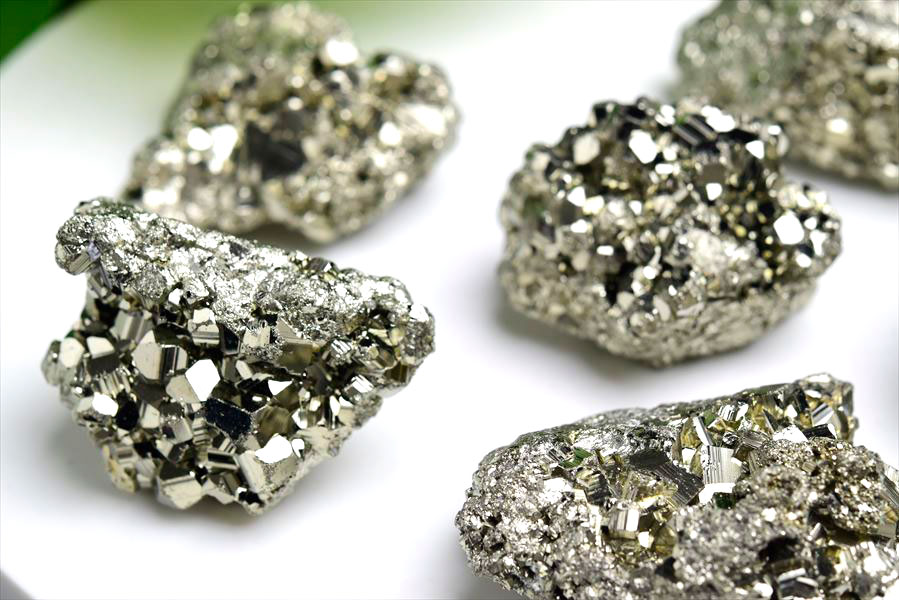 ペルー産　ワンサラ　パイライト　原石　クラスター　黄鉄鉱　Huanzala Huallanca Pyrite　天然石　パワーストーン