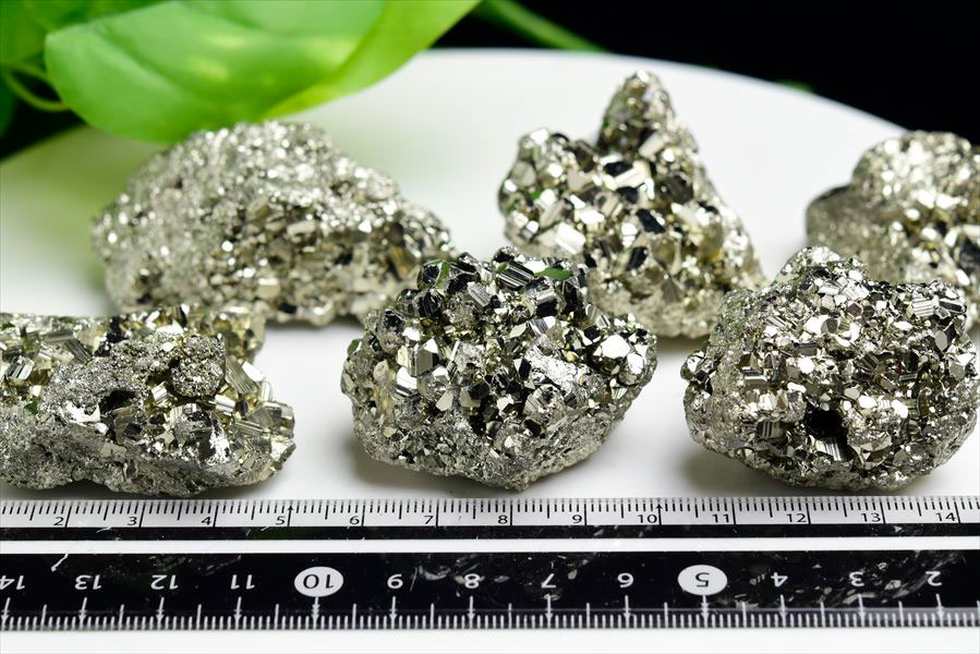 ペルー産　ワンサラ　パイライト　原石　クラスター　黄鉄鉱　Huanzala Huallanca Pyrite　天然石　パワーストーン