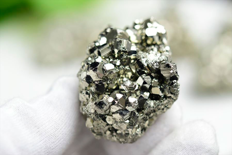 ペルー産　ワンサラ　パイライト　原石　クラスター　黄鉄鉱　Huanzala Huallanca Pyrite　天然石　パワーストーン