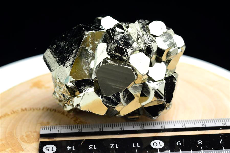 ペルー産　ワンサラ　パイライト　原石　クラスター　黄鉄鉱　Huanzala Huallanca Pyrite　天然石　パワーストーン