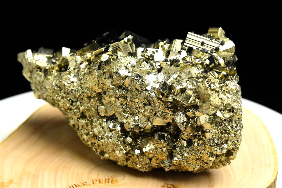 ペルー産　ワンサラ　パイライト　原石　クラスター　立方体結晶　黄鉄鉱　Huanzala Huallanca Pyrite　天然石　パワーストーン