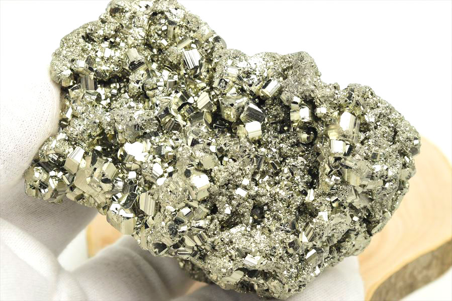 ペルー産　ワンサラ　パイライト　原石　クラスター　黄鉄鉱　Huanzala Huallanca Pyrite　天然石　パワーストーン